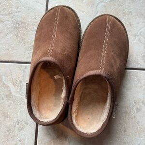 Bearpae Brown Suede Women’s Slippers